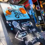 Stay Portland - Beach Vibes Getaway Near Burnside & Laurelhurst!