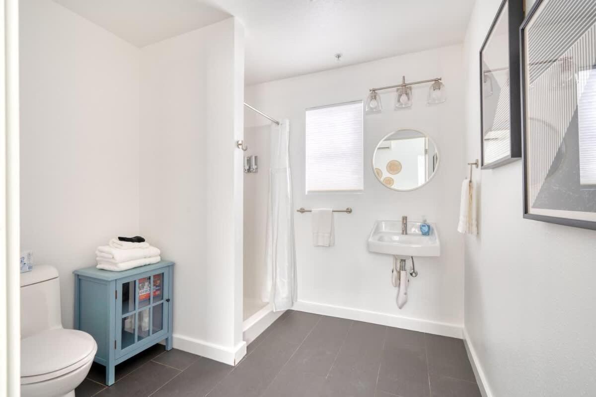 Apartment - Vibes Getaway Near Burnside & Laurelhurst!